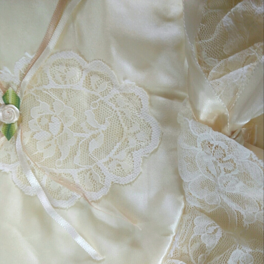 Vintage Neiman Marcus Silk roll-up pouch